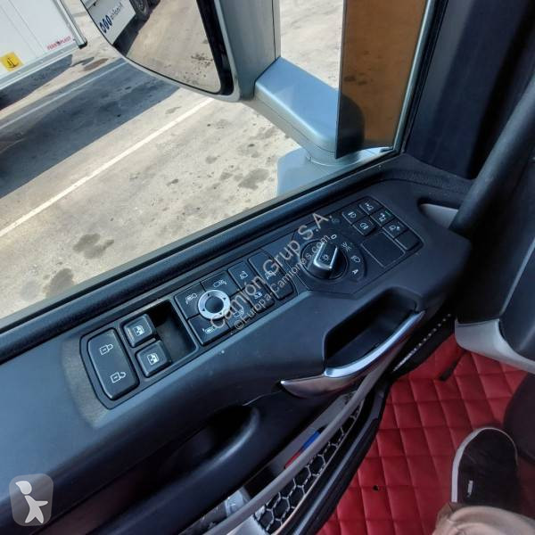 جرار Scania
