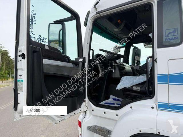 Влекач MAN PK 44002