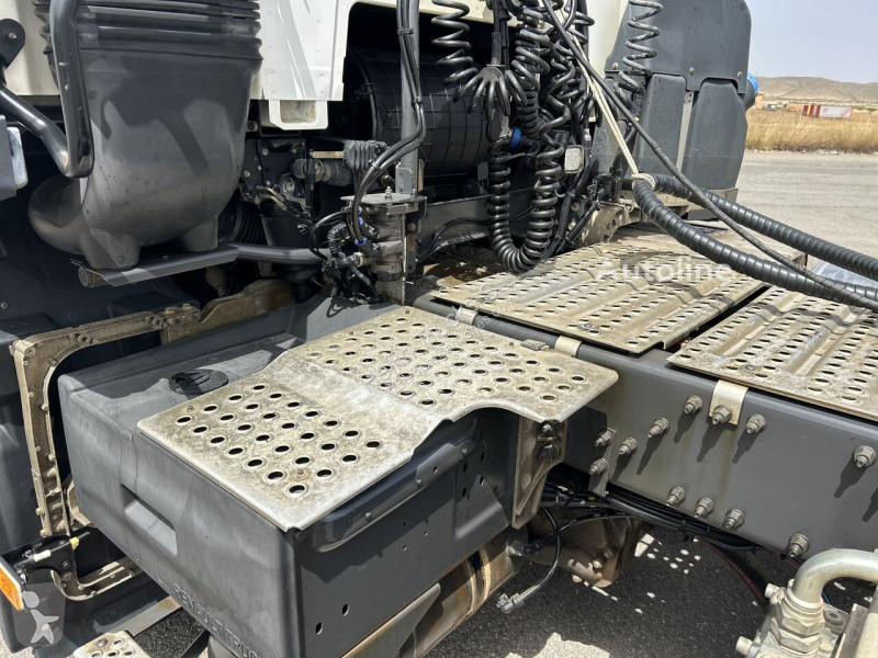 Cabeza tractora Renault T460