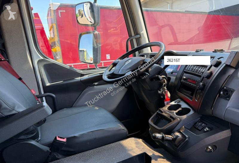 جرار Renault 586 D10.240