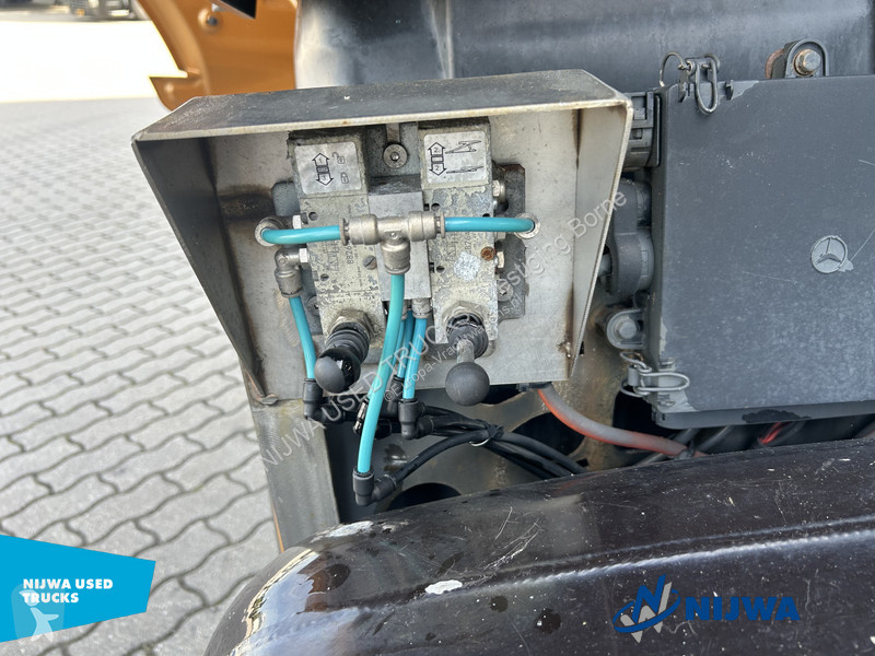 جرار Mercedes ACTROS 963-4-A 4x2 Hefschotel +...