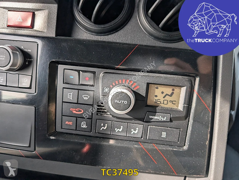 جرار Renault T 480
