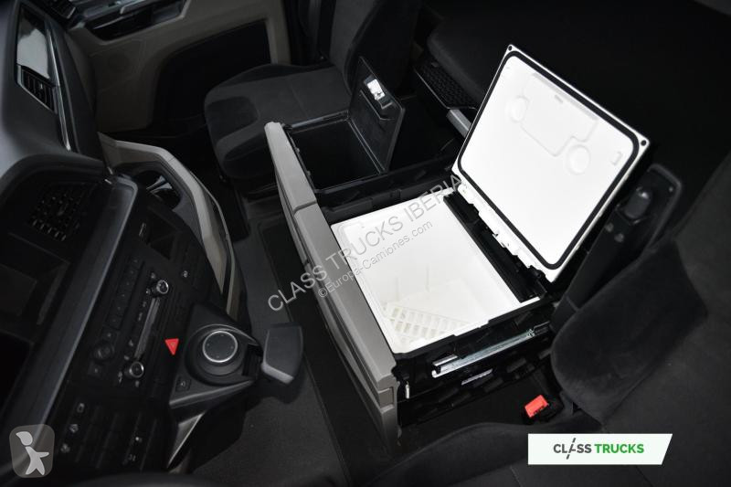 جرار MAN TGX GX Adaptive Cruise Control