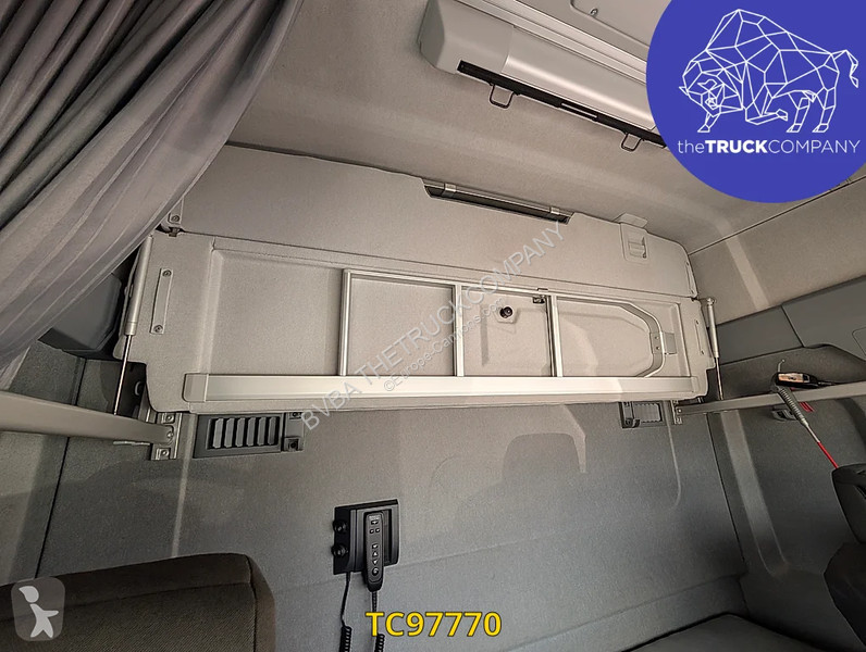 جرار Renault T 460