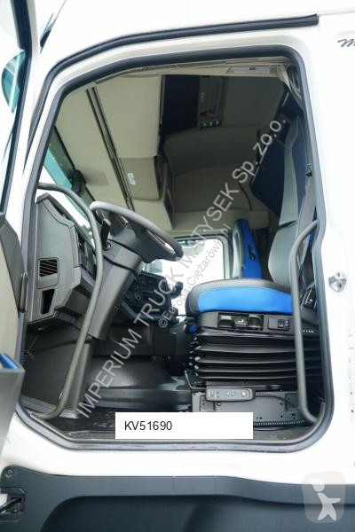 Cap tractor Volvo I-SHIFT