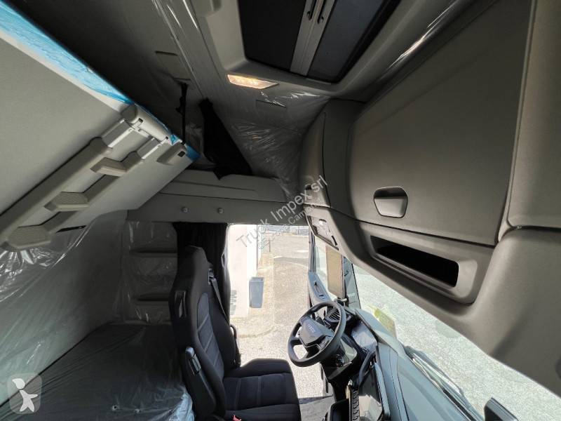 جرار Iveco