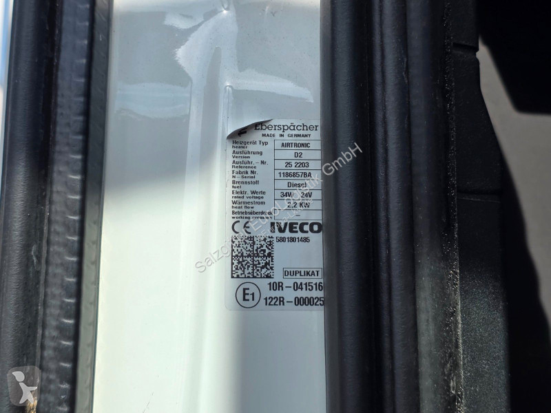 جرار Iveco 420 / Intarder
