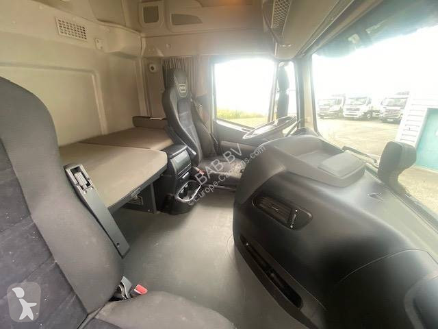 Iveco  tractor unit