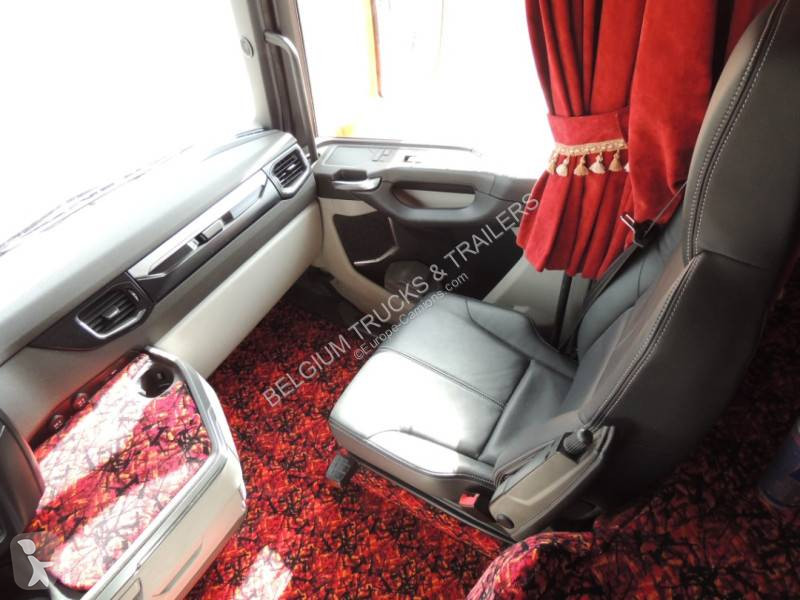جرار Scania