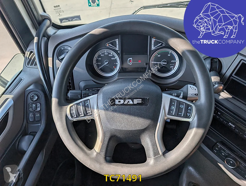 Nyergesvontató DAF 480