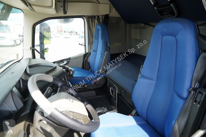 Влекач Volvo FH 500