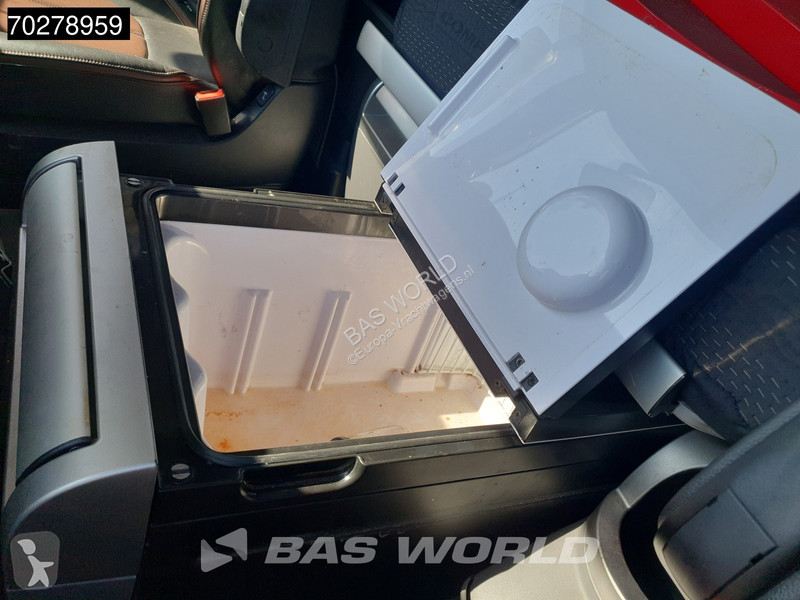 جرار DAF 530 4X2 Engine problem! Missing parts...