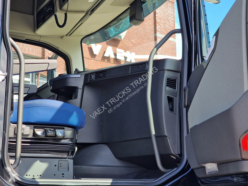 Traktor Volvo 13540 Aero Globetrotter XL 4x2 -...