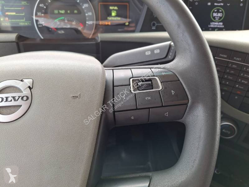 جرار Volvo