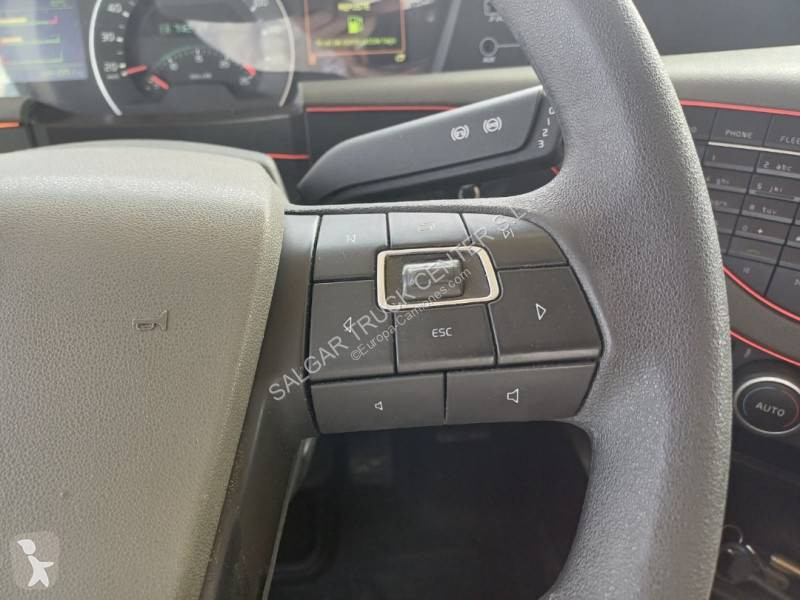 جرار Volvo