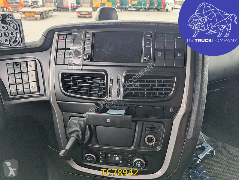 Tracteur Iveco 440 S48
