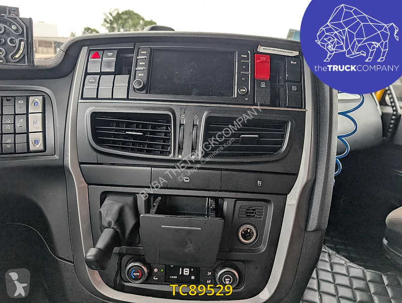 Tracteur Iveco 440 S46