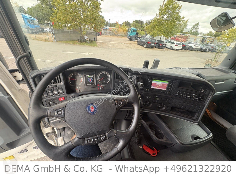 جرار Scania...