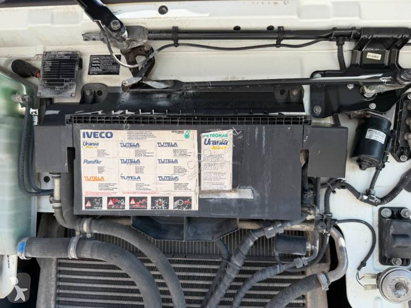 Cabeza tractora Iveco