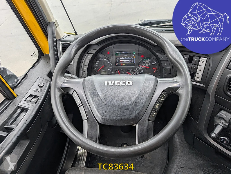 Trekker Iveco 440 S46