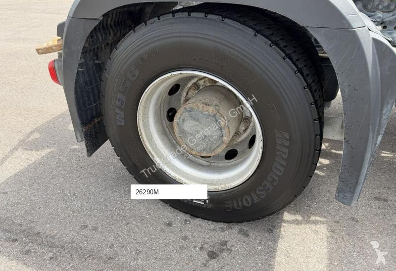 Cabeza tractora Mercedes 1846