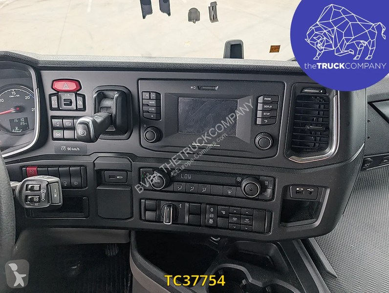 Cabeza tractora Scania 410