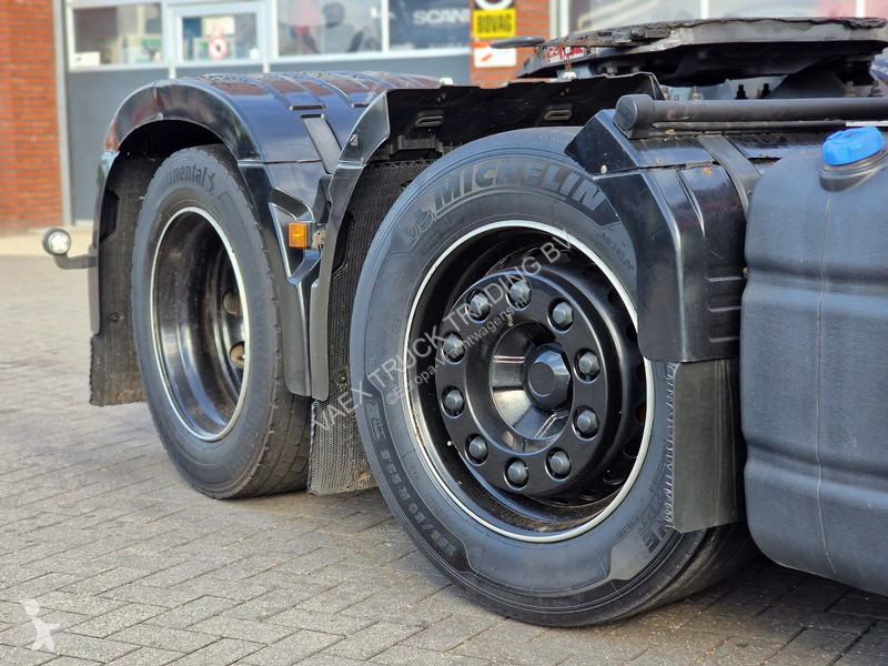 Cabeza tractora Volvo 13500 Globetrotter XL...
