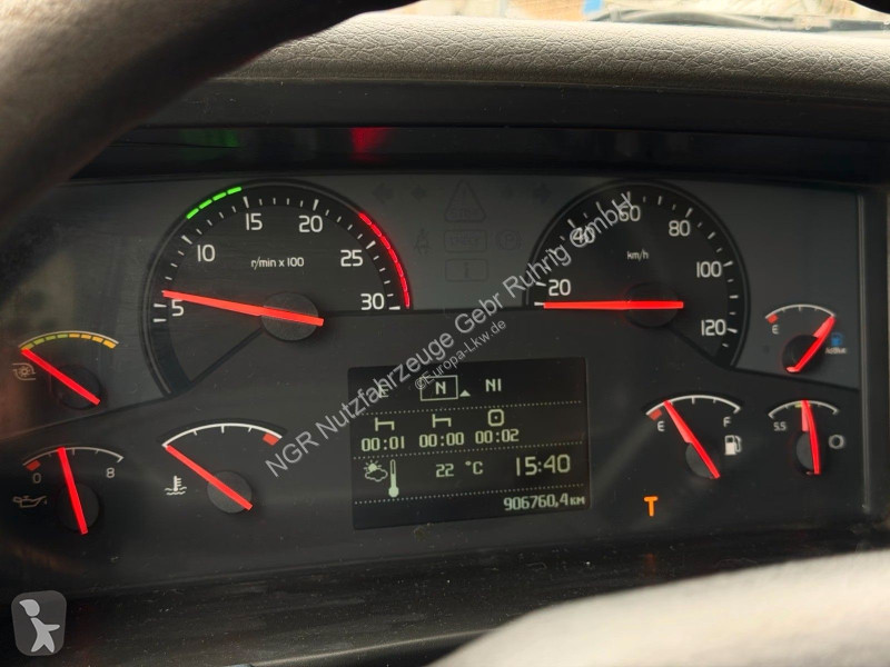 Cabeza tractora Volvo 420 6x2 mit Ladekran HLK...