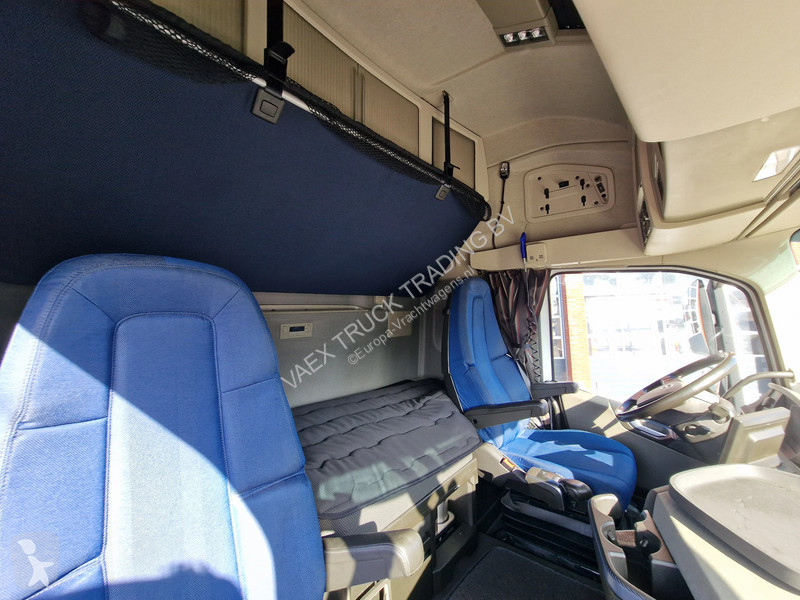 Tahač Volvo 13500 Globetrotter XL 6x2 -...