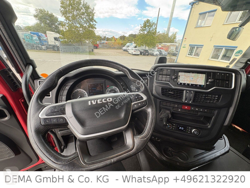 Tahač Iveco S...