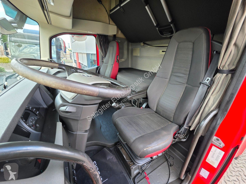 Nyergesvontató Volvo | Retarder / 8 x 4