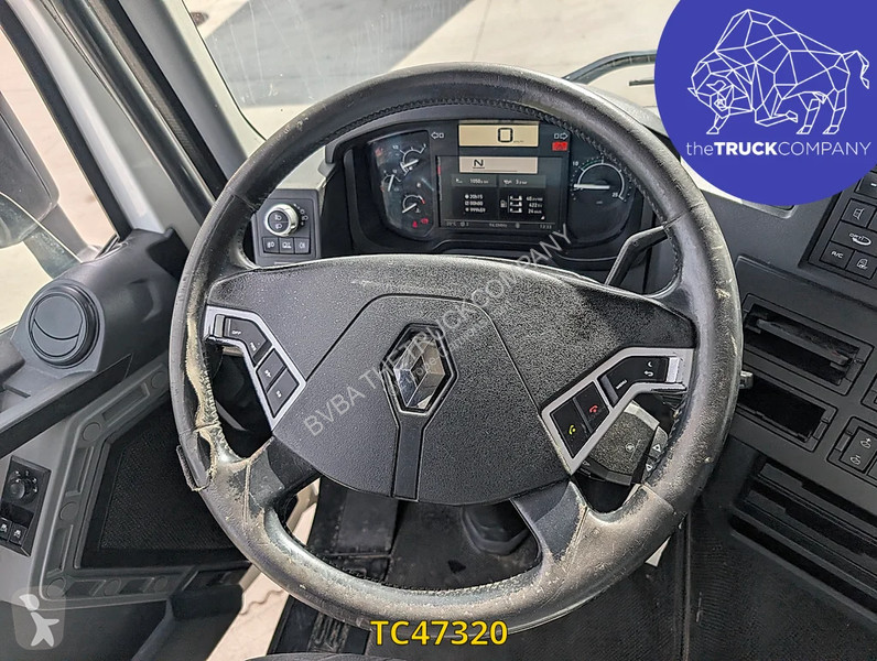 Cap tractor Renault T 440