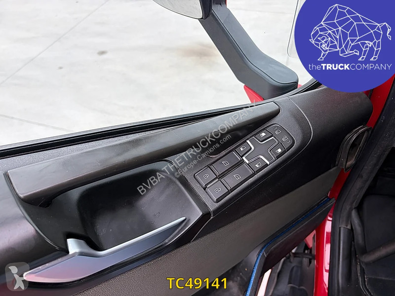 Тягач Volvo 500