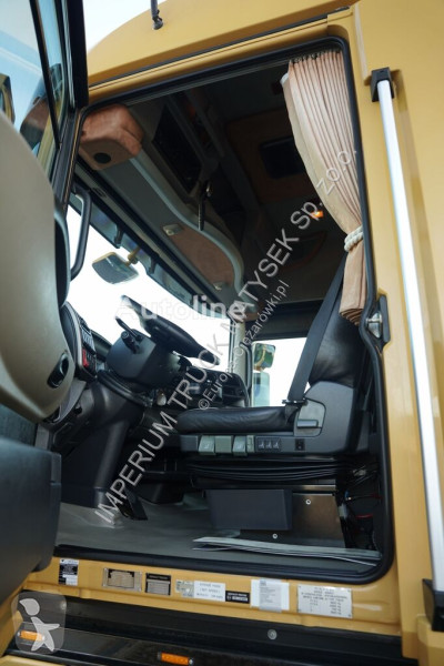 Тягач Renault MAGNUM 520