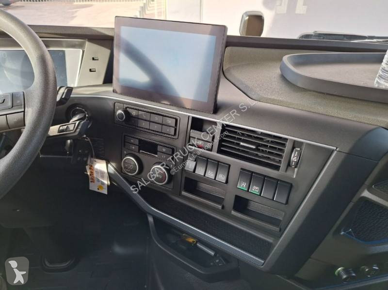 Traktor Volvo 460