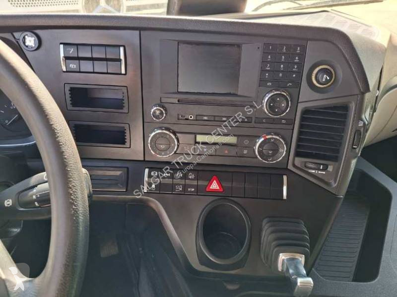 Tratores Mercedes 1843 LS