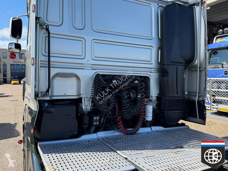Traktor DAF FT