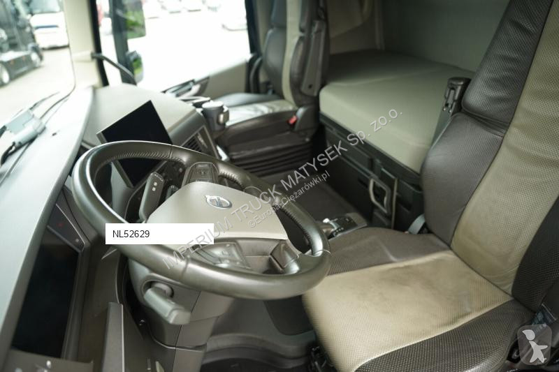 Влекач Volvo FH 500 / XXL / RETARDER / LOWDECK...