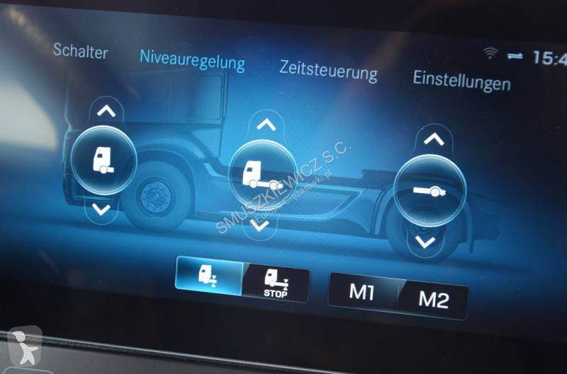جرار Mercedes
