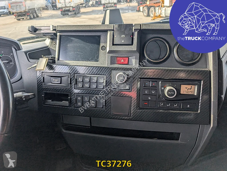Ciągnik siodłowy Renault T 520