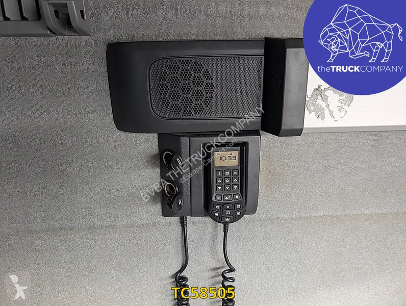 Renault T 520 tractor unit