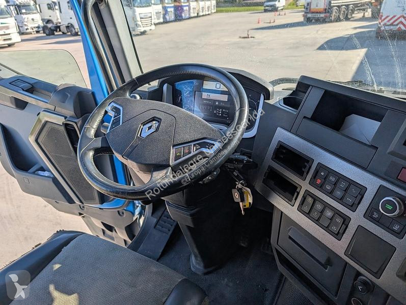 Renault  T520 tractor unit