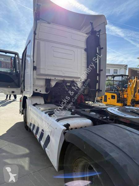 Mercedes 1841 tractor unit