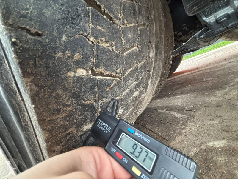 Tahač Volvo 500 6x2 GLOBE XL / HYDRAULICS /...