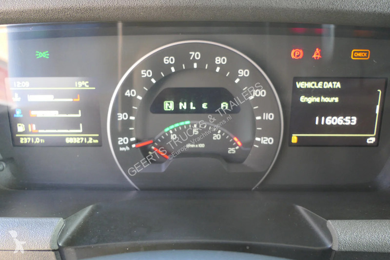 Traktor Volvo 500 | I-PARK-COOL | 2 Tanks |...