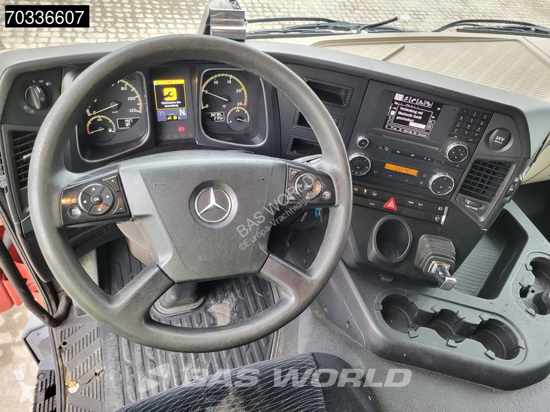 Nyergesvontató Mercedes 1840 4X2 StreamSpace...