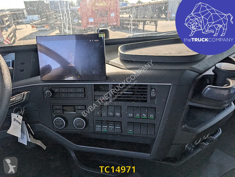 Volvo 500 tractor unit