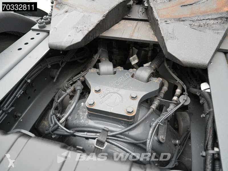 Tahač Iveco S-Way 460 4X2 Metallica Edition!...