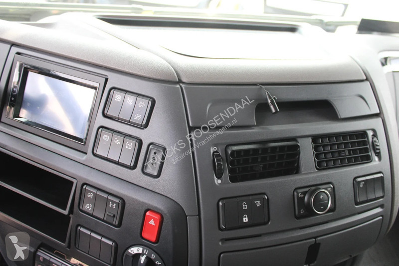 Tahač DAF 106530 + euro 6 + spoiler + top truck...