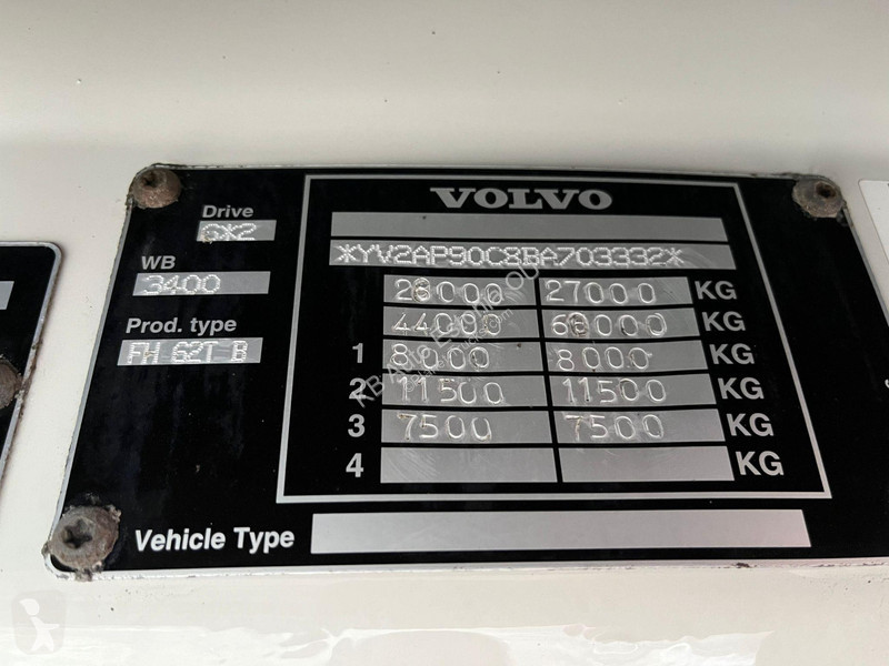Tahač Volvo 700 6x2 GLOBE XXL ! / ADR /...
